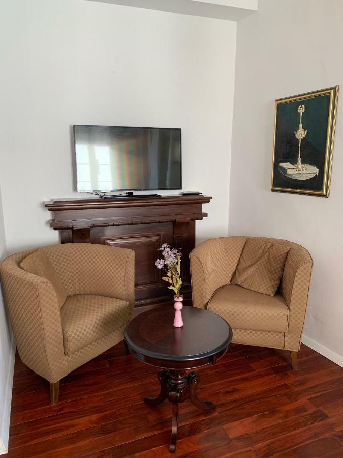 1783 Old Town Apartman