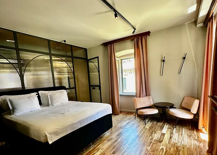 Room 1783 Old Town